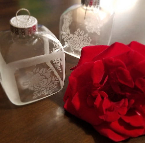 Rose Cube Ornaments